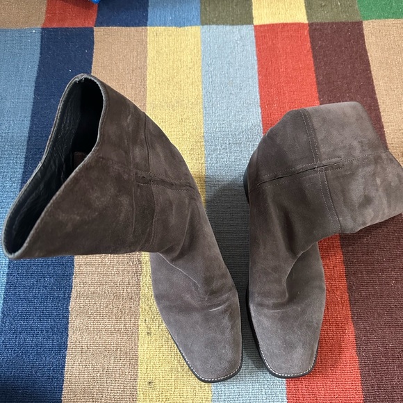 Stuart weitzman boots. Size 9 US. Worn with lots of life left! - Picture 6 of 6